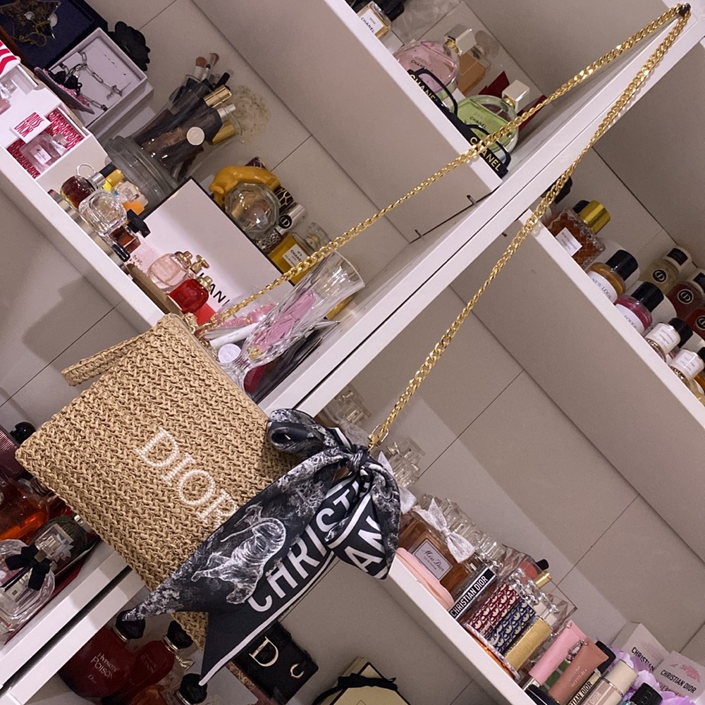 Dior Raffia Bag - Picture 7 of 9